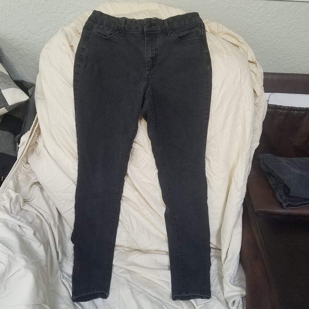 Jessica Simpson High-Rise Black Skinny Jeans